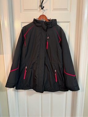 Below Zero by Rothschild women's hooded winter coat skiing 3X red black lined